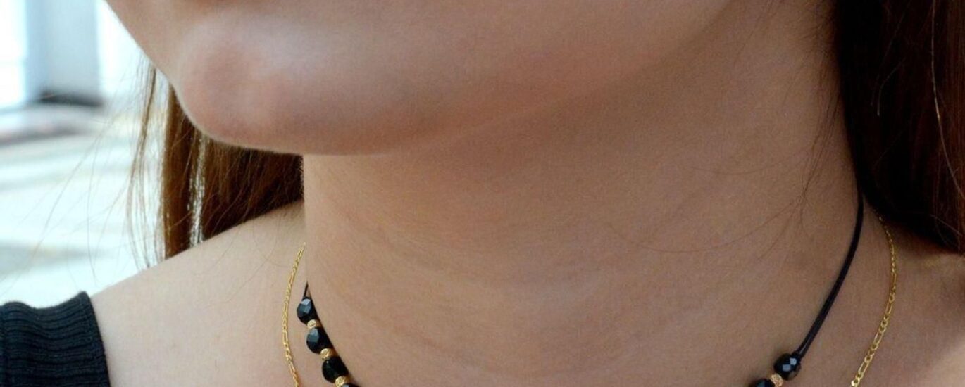 Diament Choker złoty na sznureczku ze złotymi kuleczkami i kamieniem Spinel DIA-NSZ-6464-585