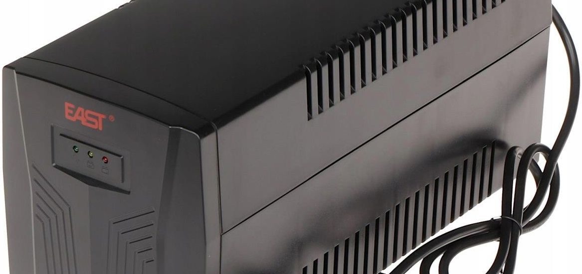 East Zasilacz Ups AT-UPS1500-LED 1500 Va (5902887074578)