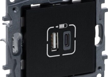 Legrand Gniazdo Usb Niloe Step A+C Czarne 863540