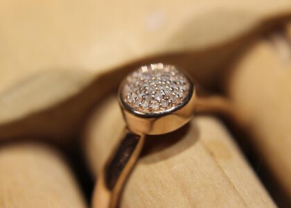 Pierścionek naturalne diamenty srebrny 925 r 14